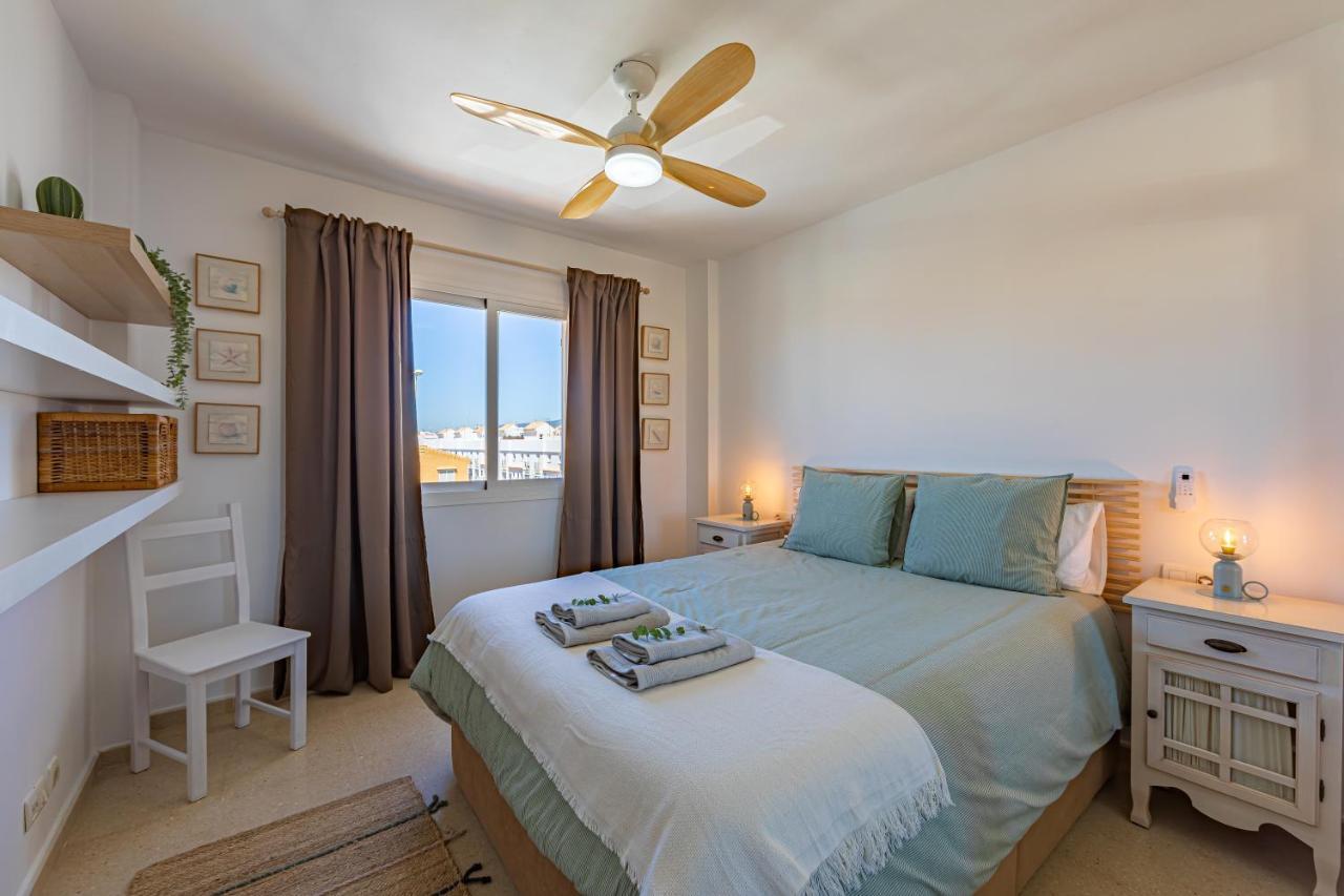 Apartamento Beachfront, Pool, Terrace & Wifi Tarifa