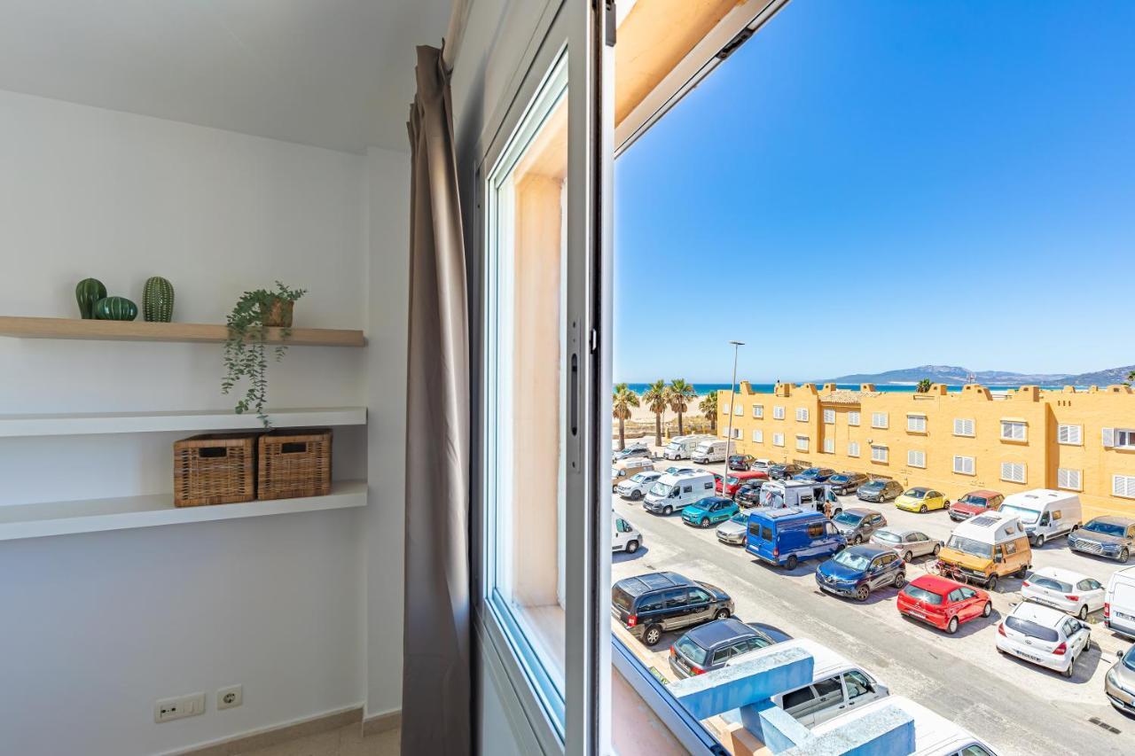 Apartamento Beachfront, Pool, Terrace & Wifi