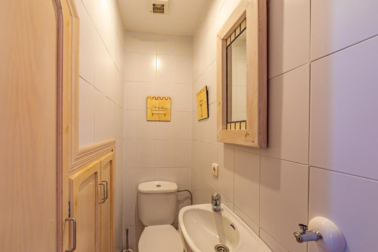 Beachfront, Pool, Terrace & Wifi Apartamento