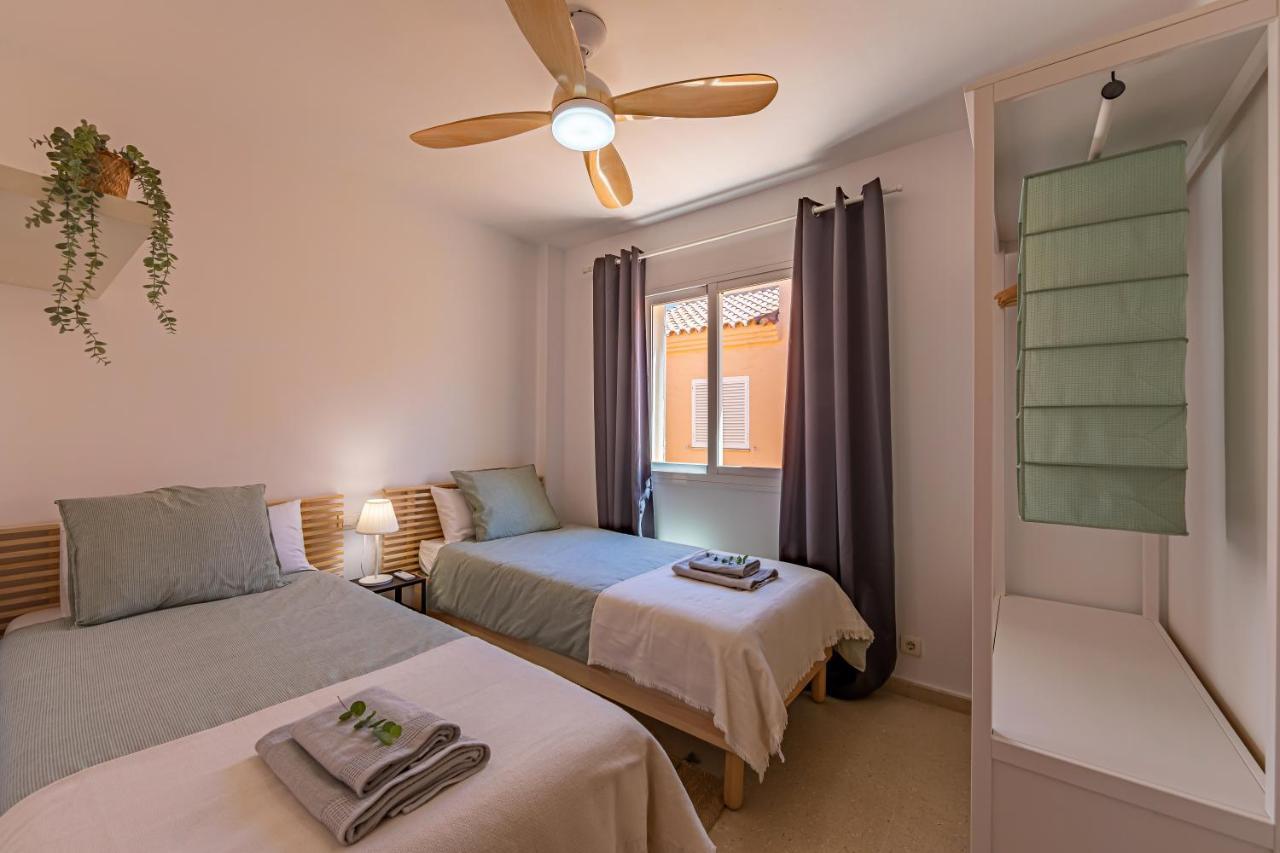 Apartamento Beachfront, Pool, Terrace & Wifi *